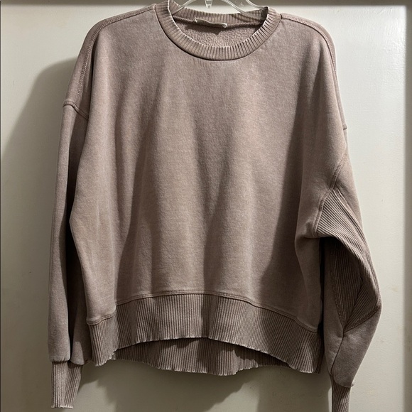 Zenana Outfitters Tops - Zenana Outfitters Taupe Sweatshirt